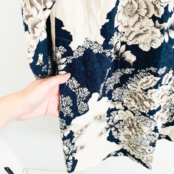 Soft Surroundings St. Remy Navy Floral Tunic Top M - Picture 4 of 6